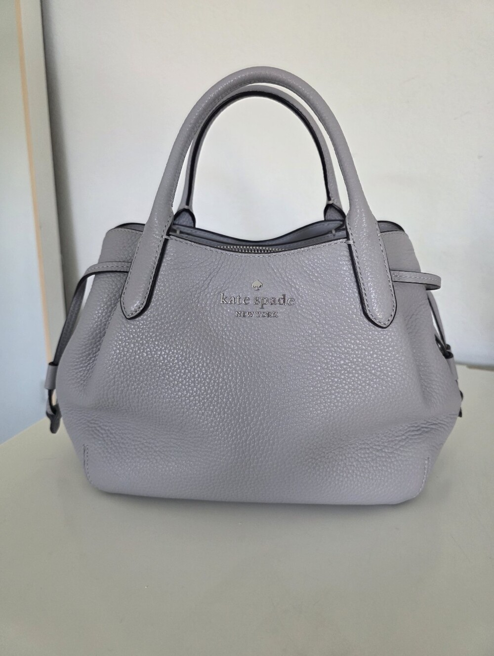 Kate Spade  Dumpling Satchel in Grey. Excellent Condition